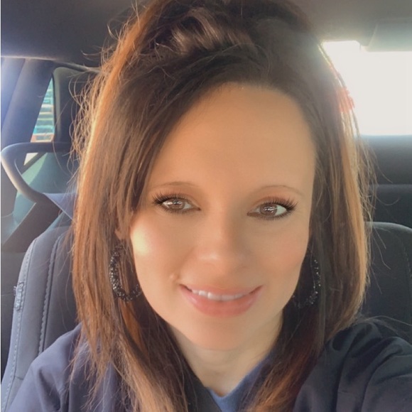 Meet your Posher, Rachel - Picture 1 of 1